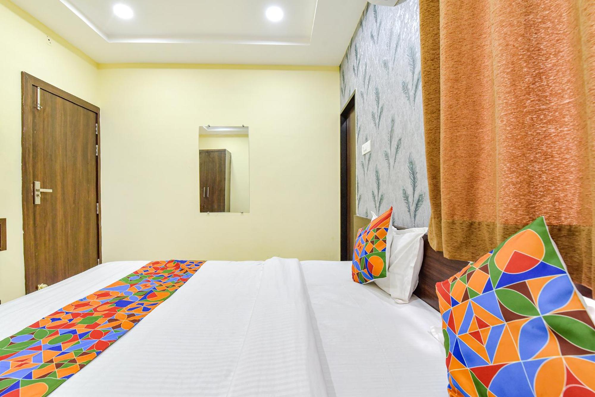 Fabexpress A2 And Restro Hotel Indore Ngoại thất bức ảnh